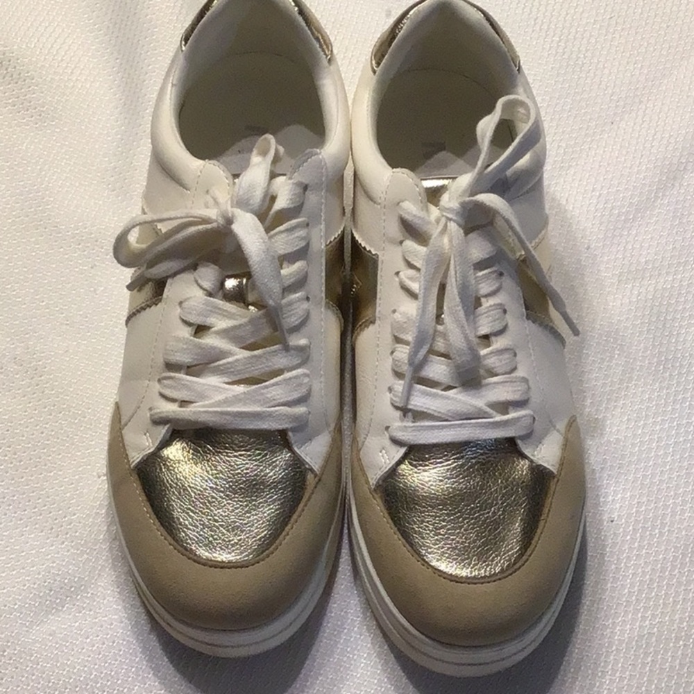 MIA women’s sneakers white and gold